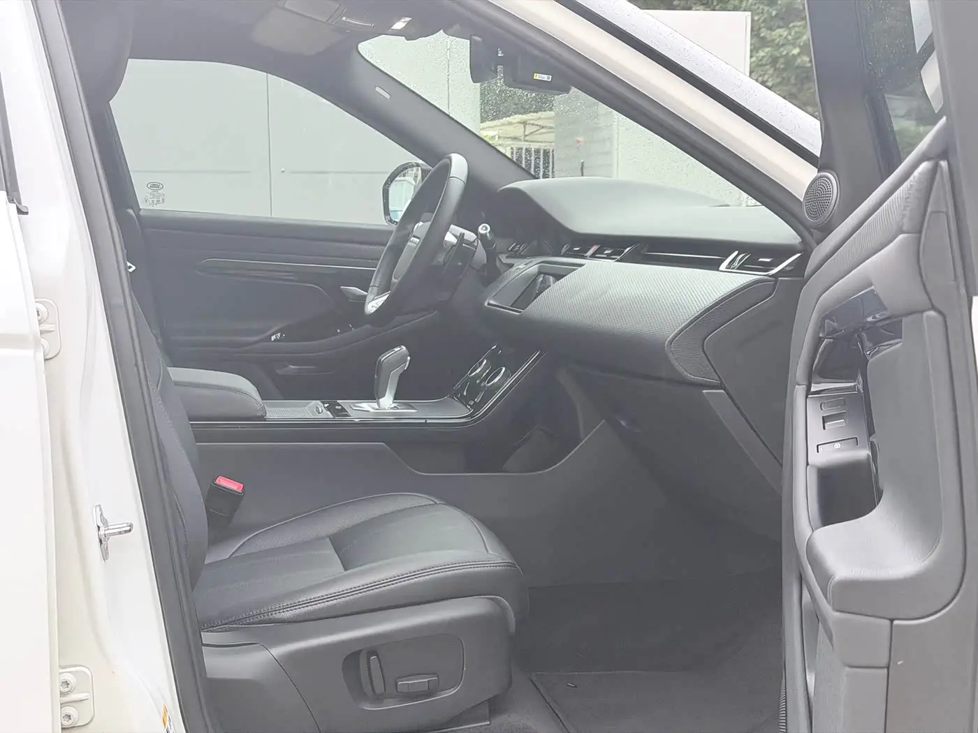 Land Rover Range Rover Evoque 2020 — Фото 6/16