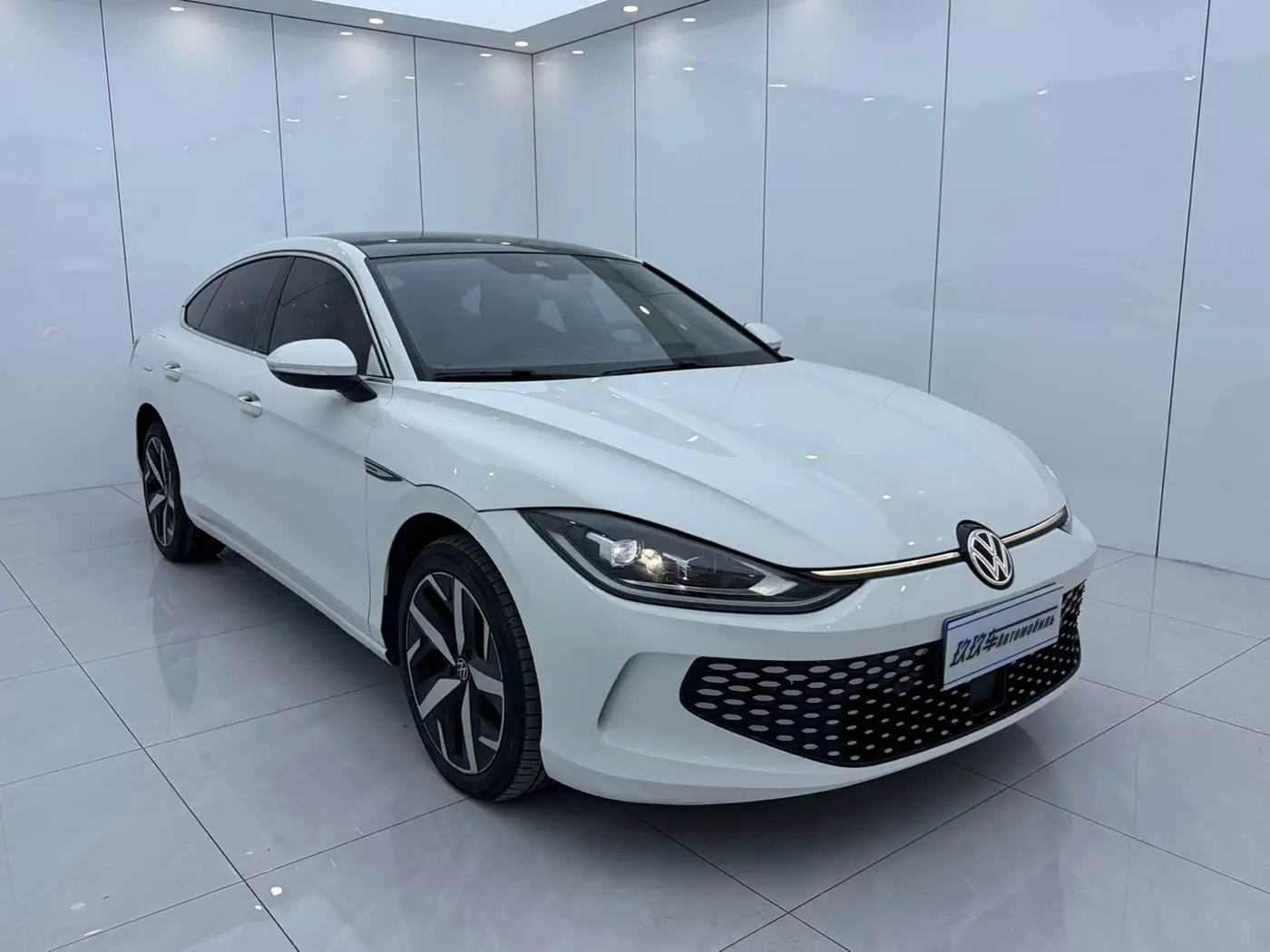 Volkswagen Lamando 2022 — Photo 3/19