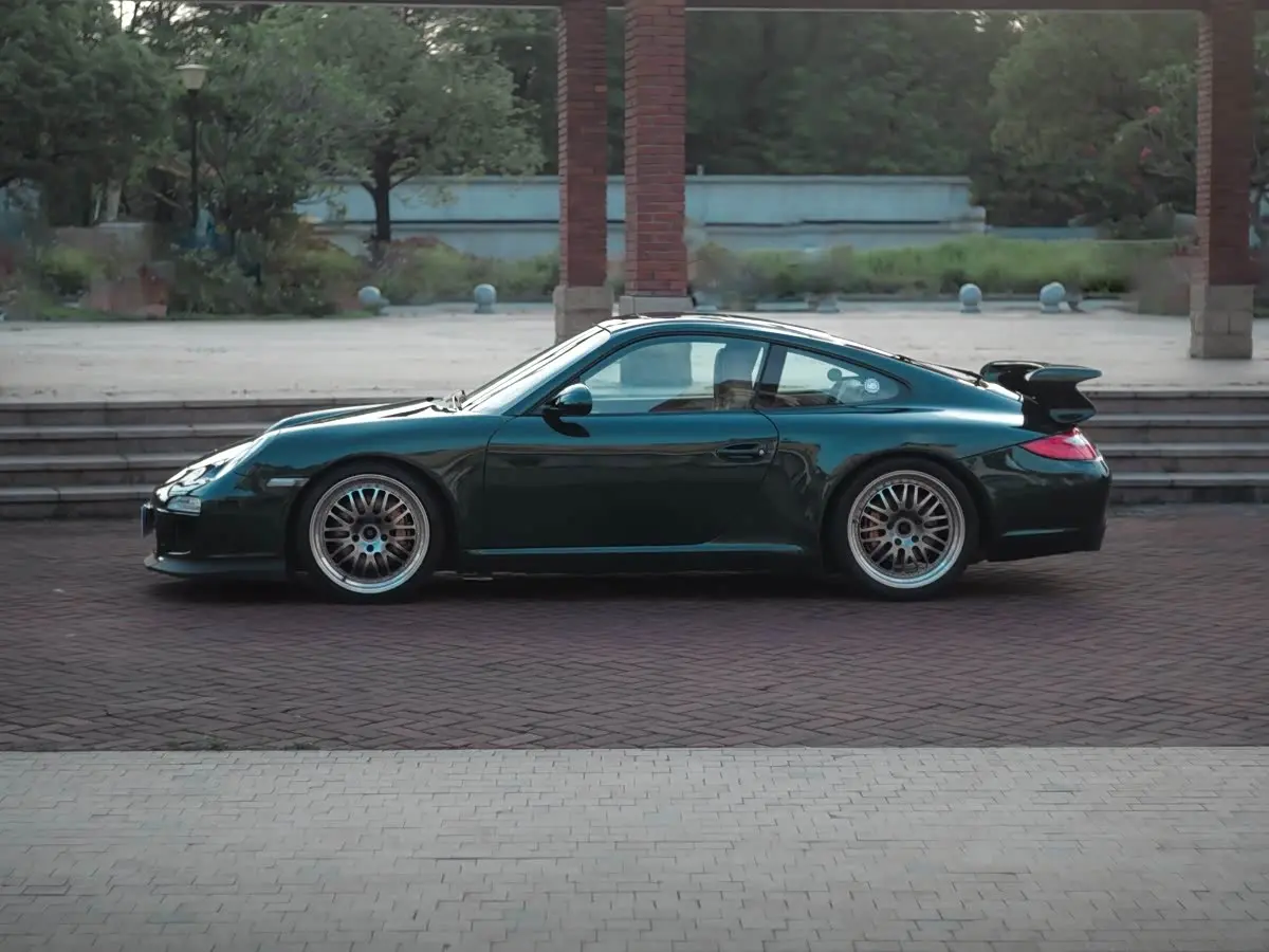 Porsche 911 2011 — Photo 3/15