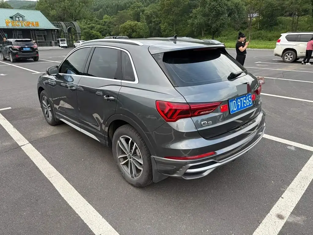 Audi Q3 2023 — Фото 6/20