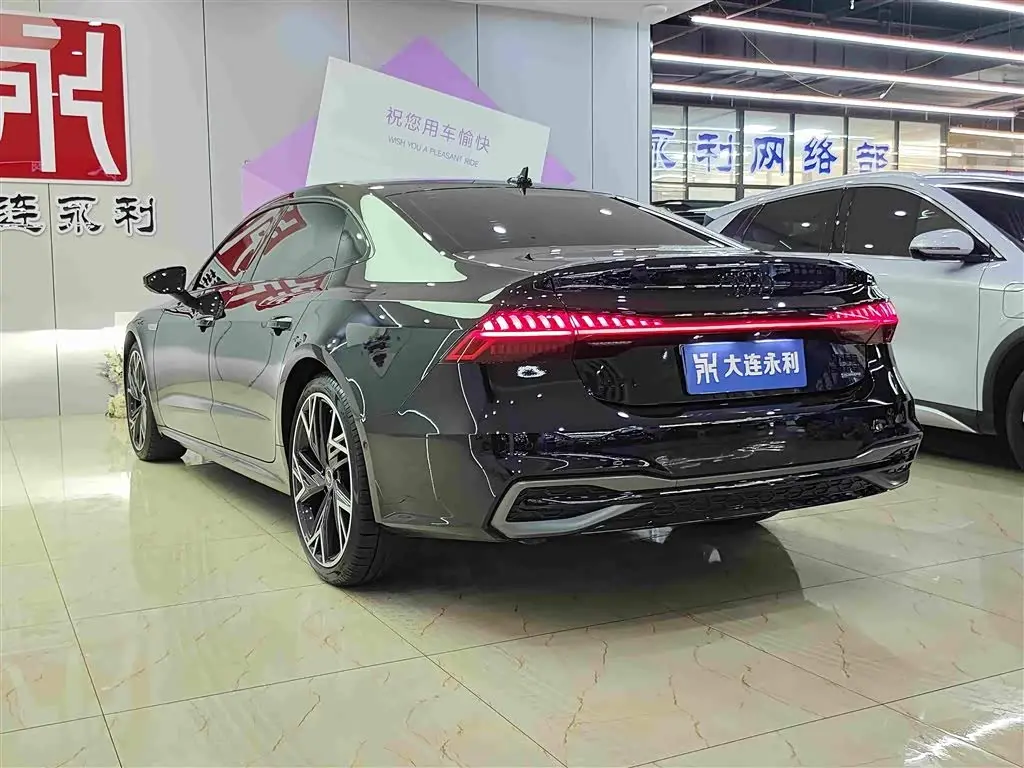 Audi A7L 2025 — Şəkil 4/18