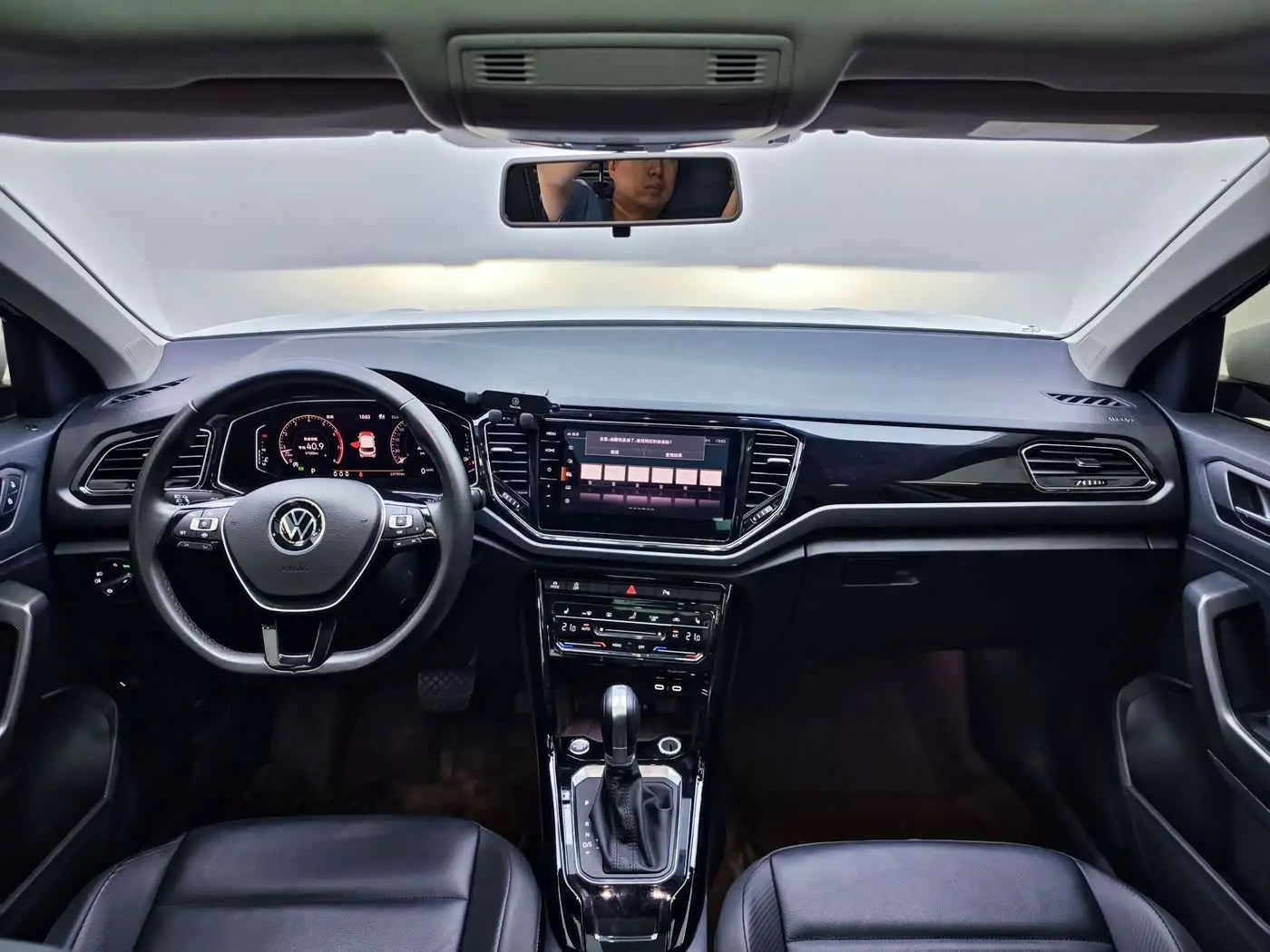 Volkswagen T-ROC 2022 — Фото 15/20