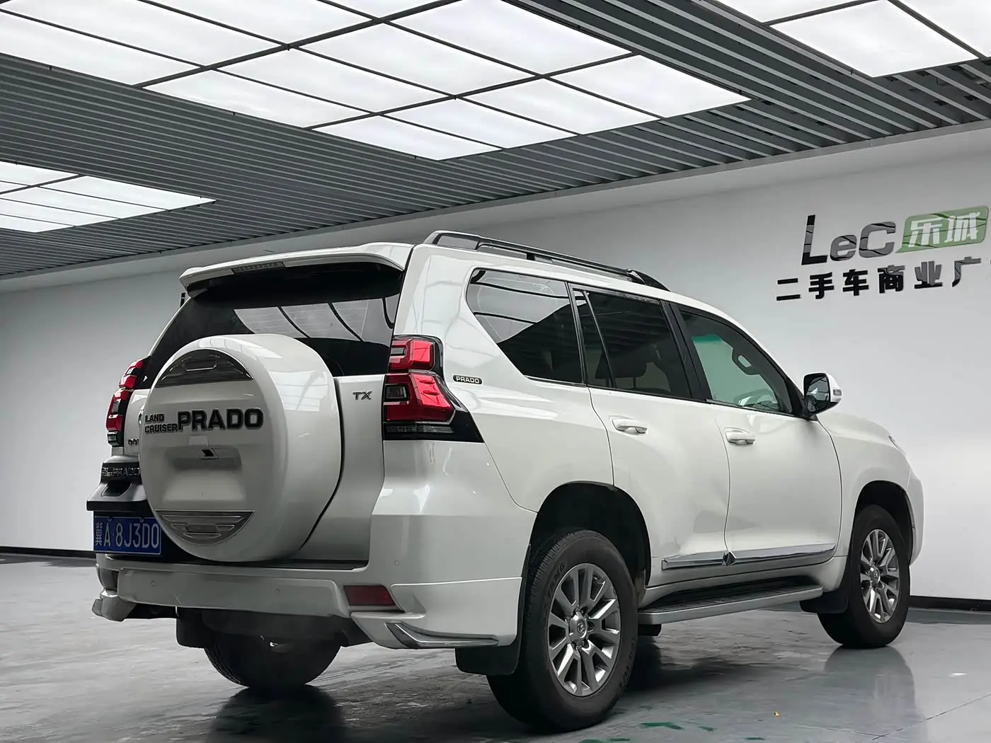 Toyota Prado 2019 — Photo 15/15