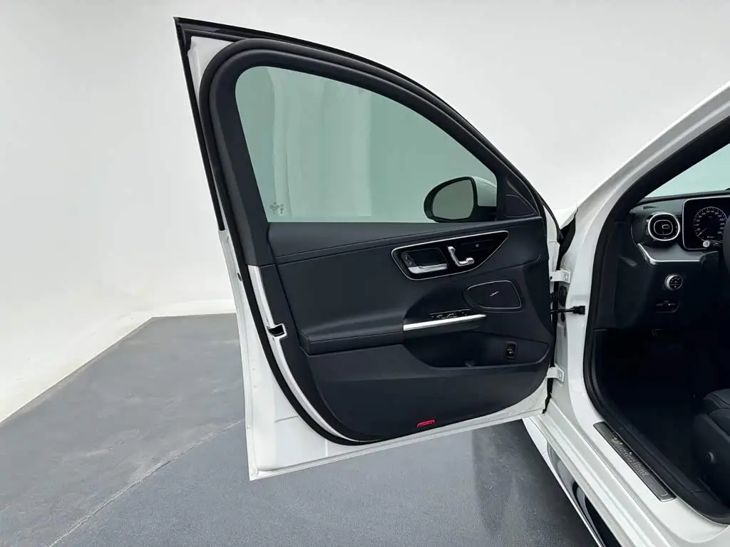 Mercedes-Benz C-Class 2026 — Şəkil 15/20