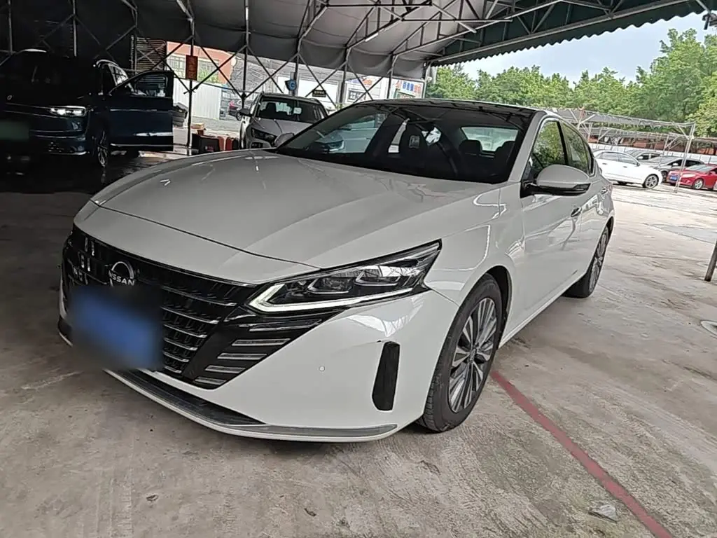 Nissan Teana 2023 — Фото 1/20