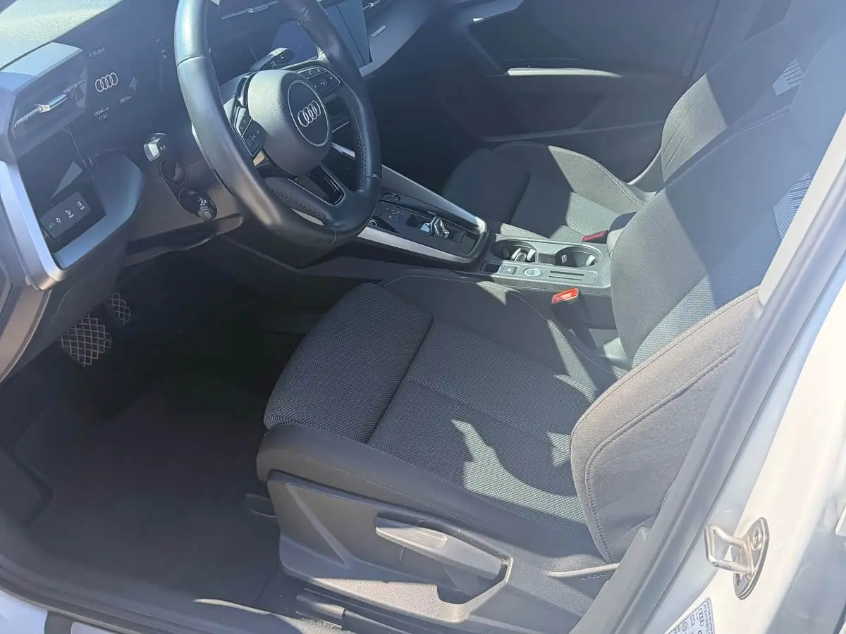 Audi A3 2022 — Photo 8/18