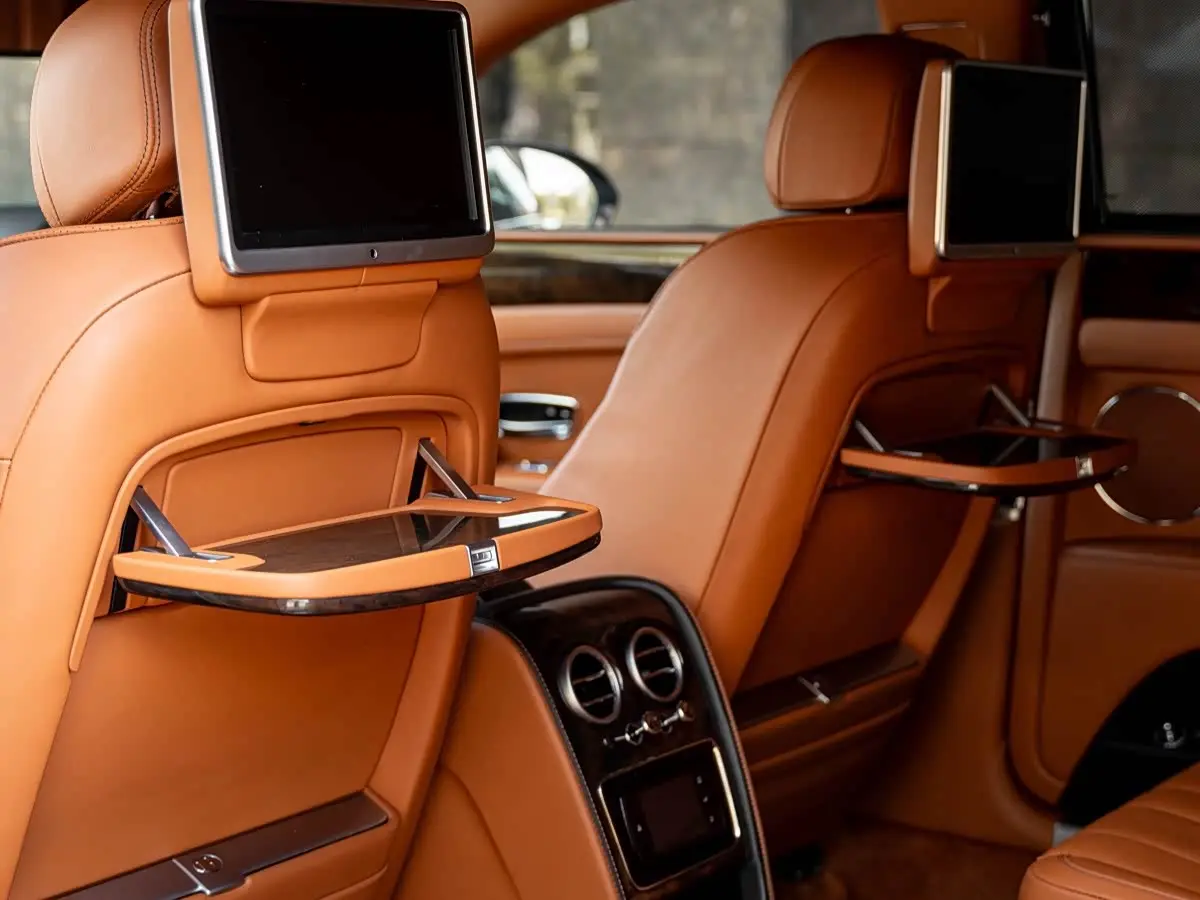 Bentley Flying Spur 2015 — Фото 8/12