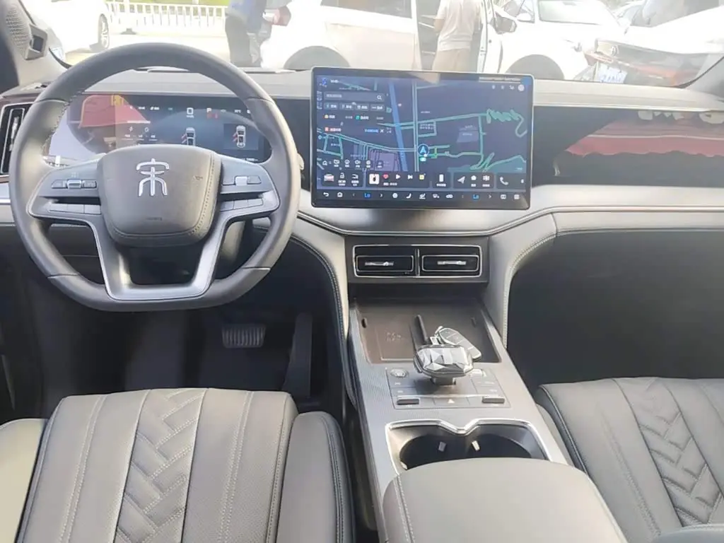 BYD Song L DM-i 2025 — Фото 10/20