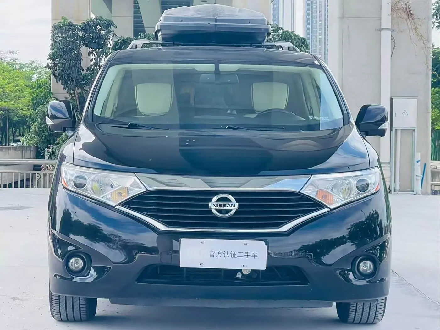 Nissan Quest 2018 — Фото 2/11