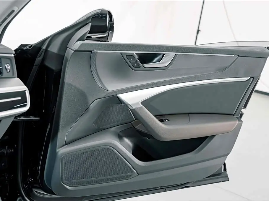 Audi A7L 2024 — Photo 12/20