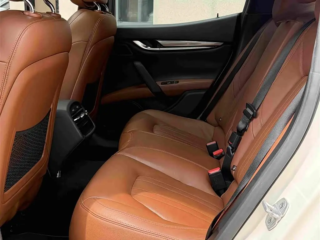 Maserati Ghibli 2019 — Photo 5/17