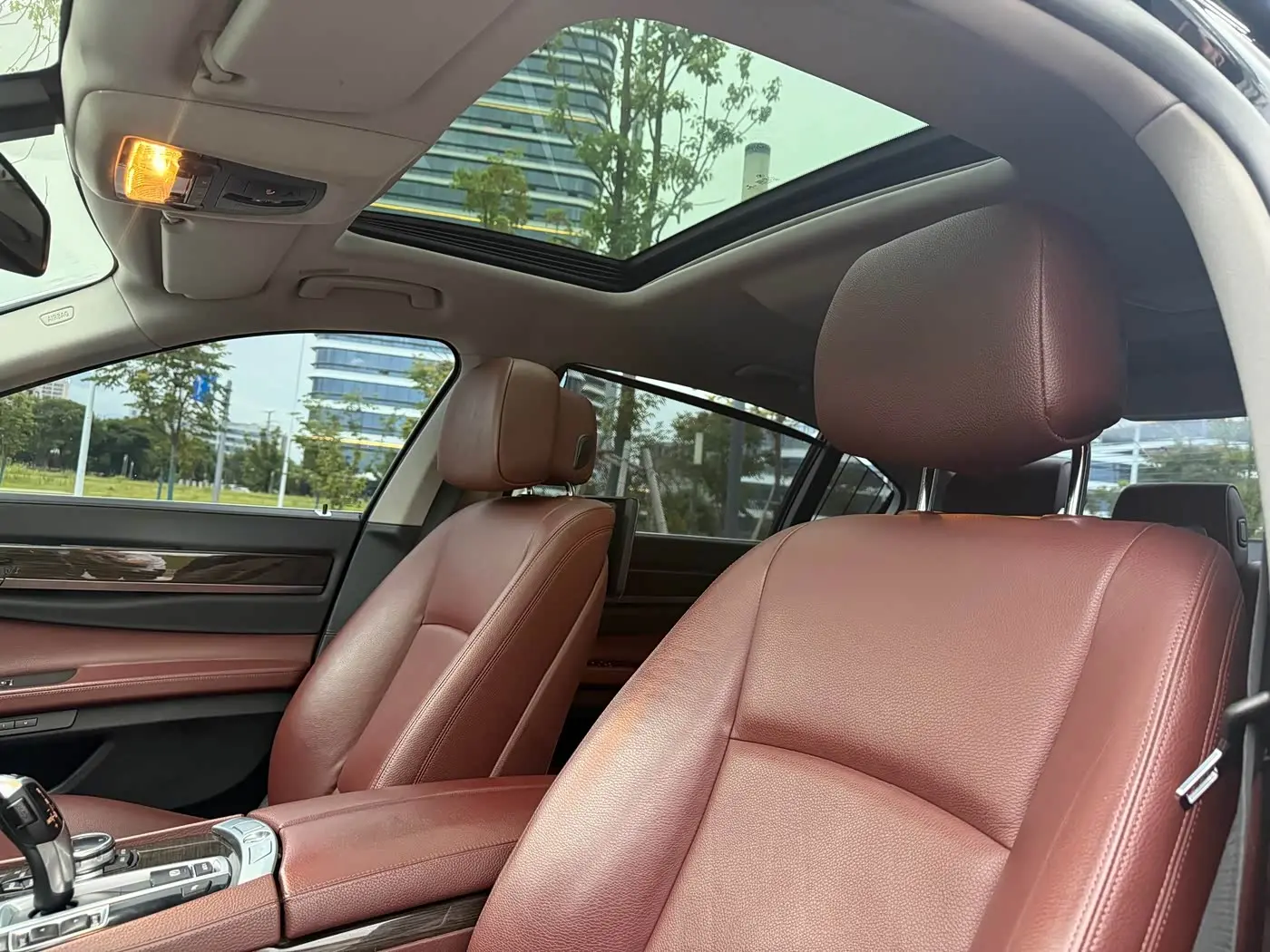 BMW 7 Series 2014 — Фото 16/16