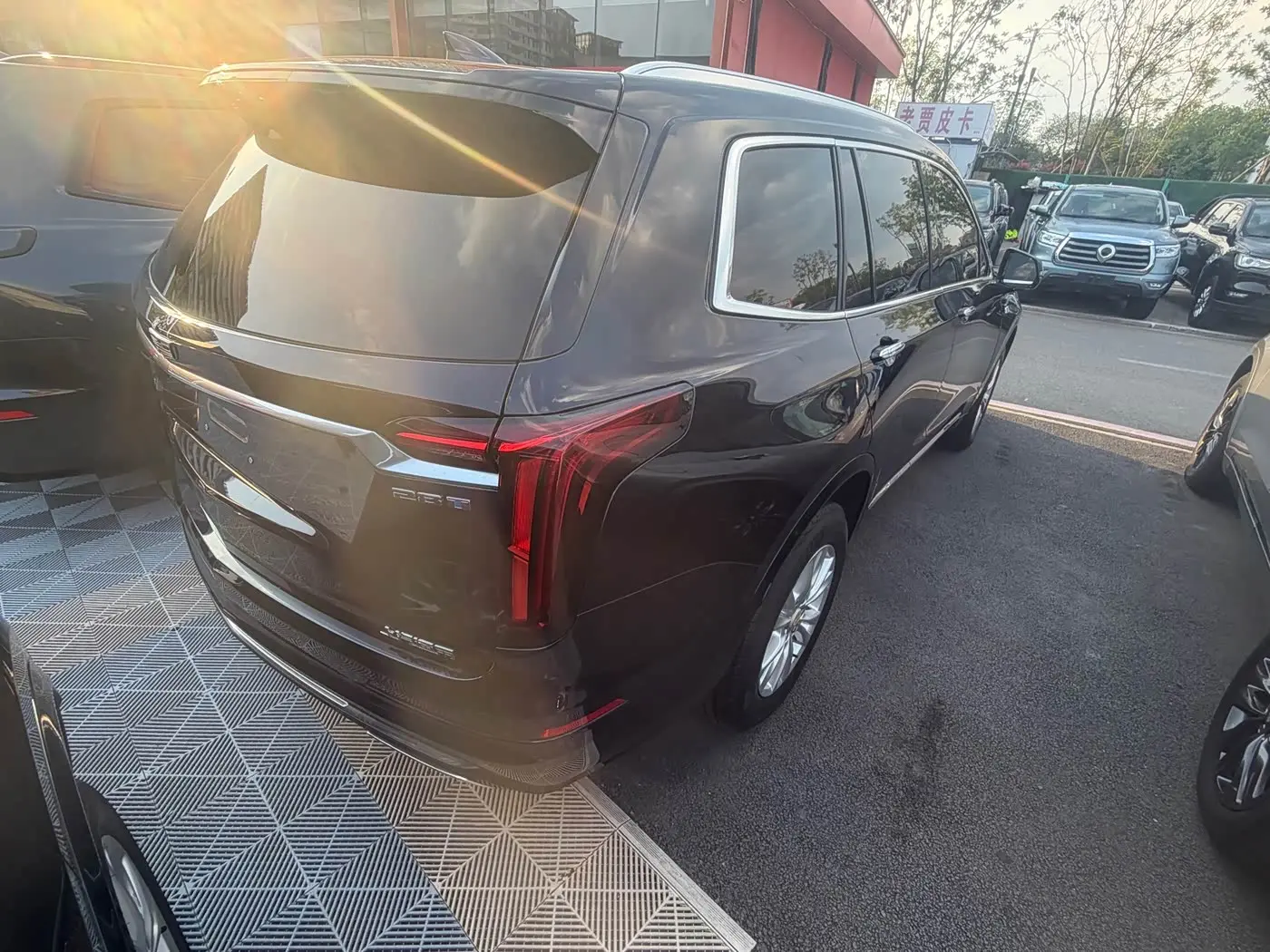Cadillac XT6 2022 — Фото 6/16