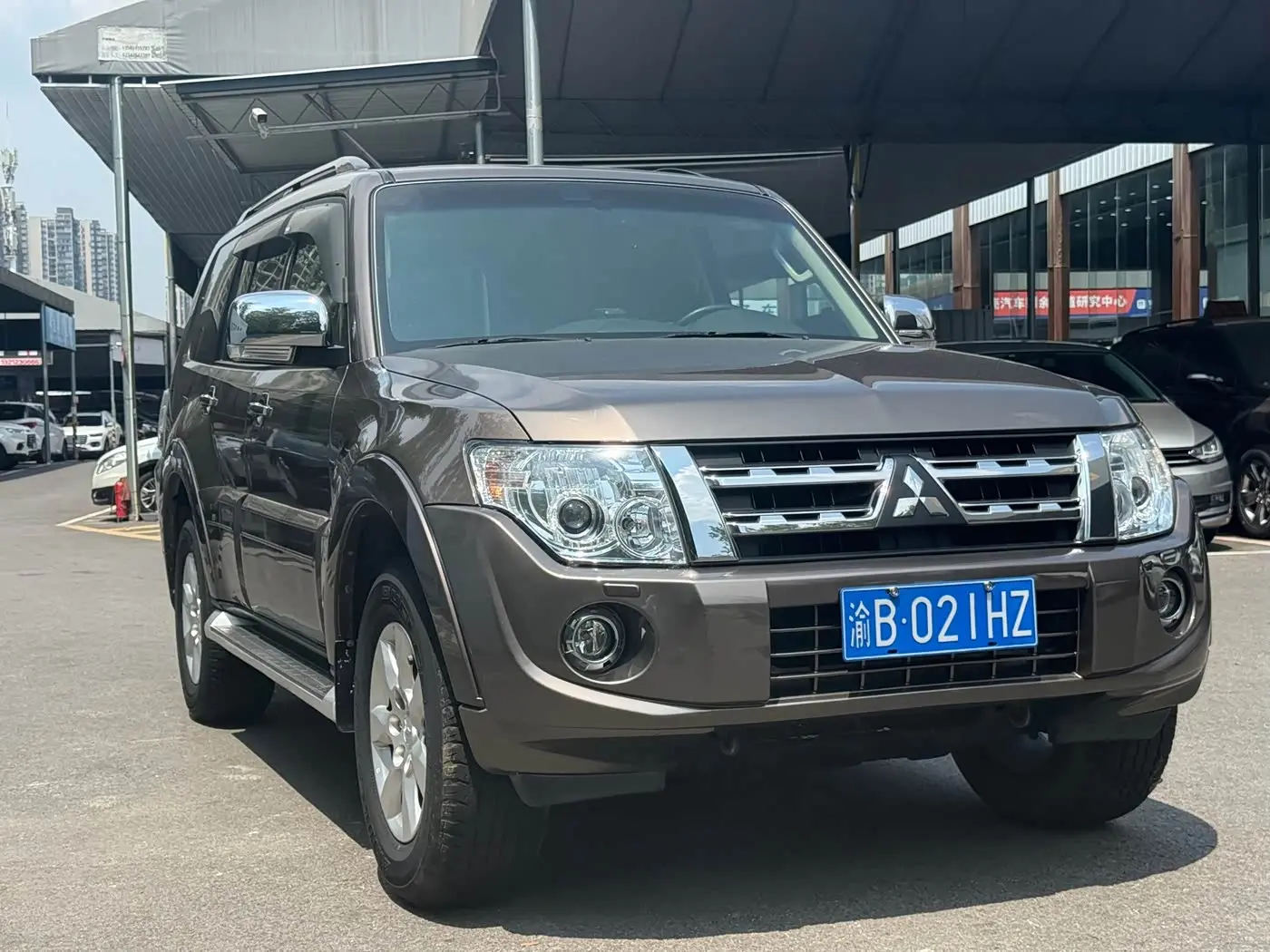 Mitsubishi Pajero 2014 — Photo 3/10