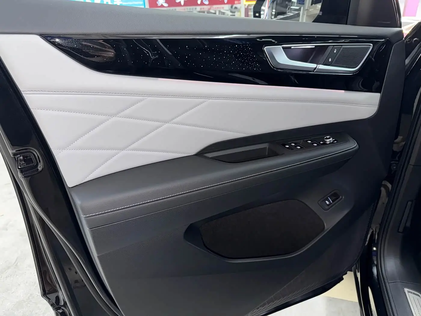 Volkswagen Teramont 2024 — Photo 9/20