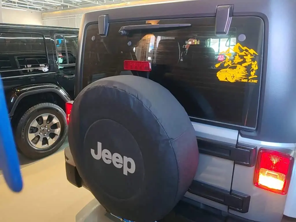 Jeep Wrangler 2017 — Photo 6/20