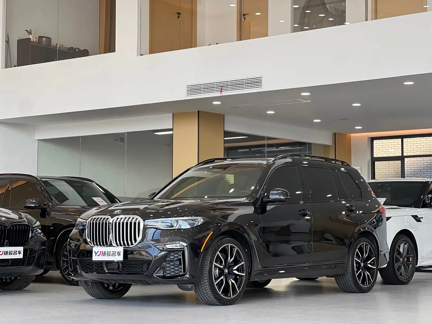 BMW X7 2022 — Photo 1/14