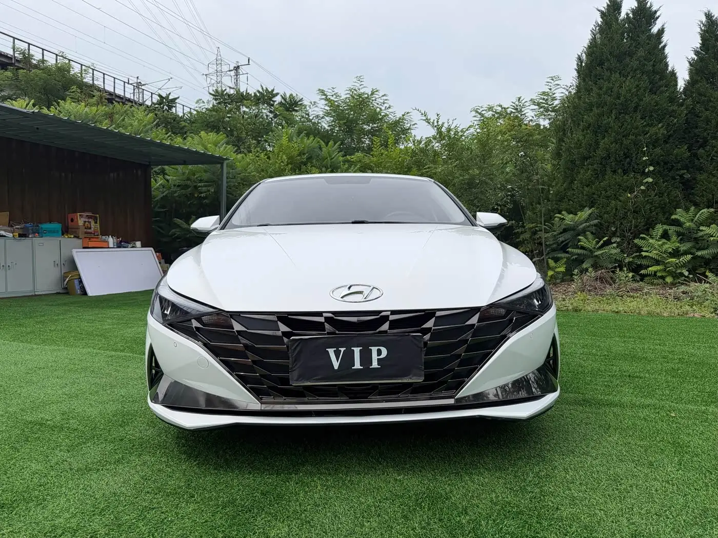 Hyundai Elantra 2023 — Photo 2/15