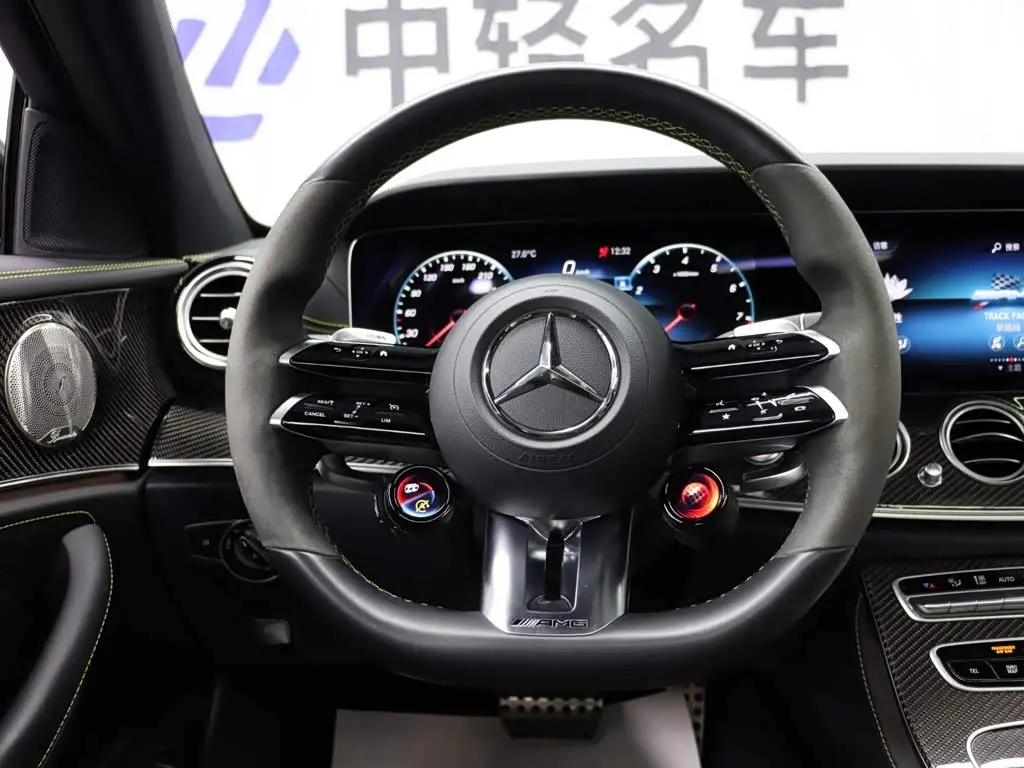 Mercedes-Benz E-Class AMG 2021 — Фото 13/20