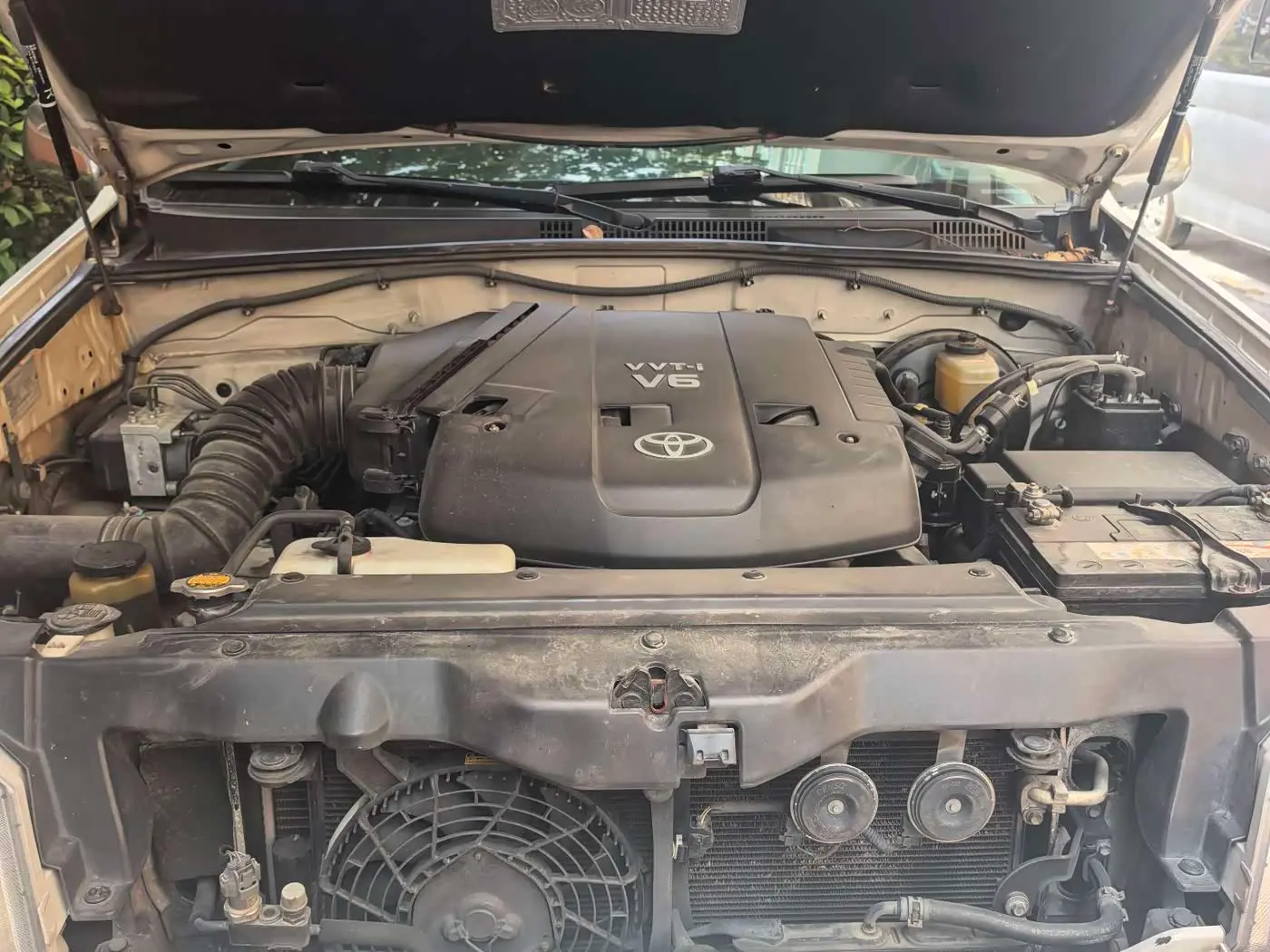 Toyota Prado 2010 — Photo 12/13