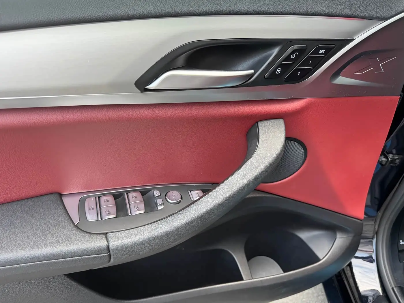 BMW X4 2022 — Photo 8/15