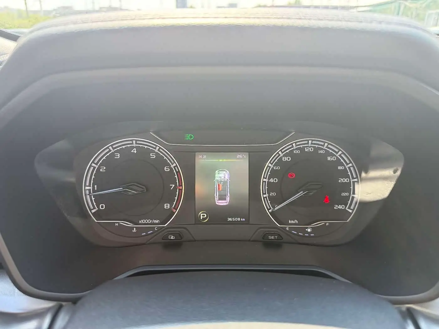 Geely Emgrand X6 2022 — Photo 10/12