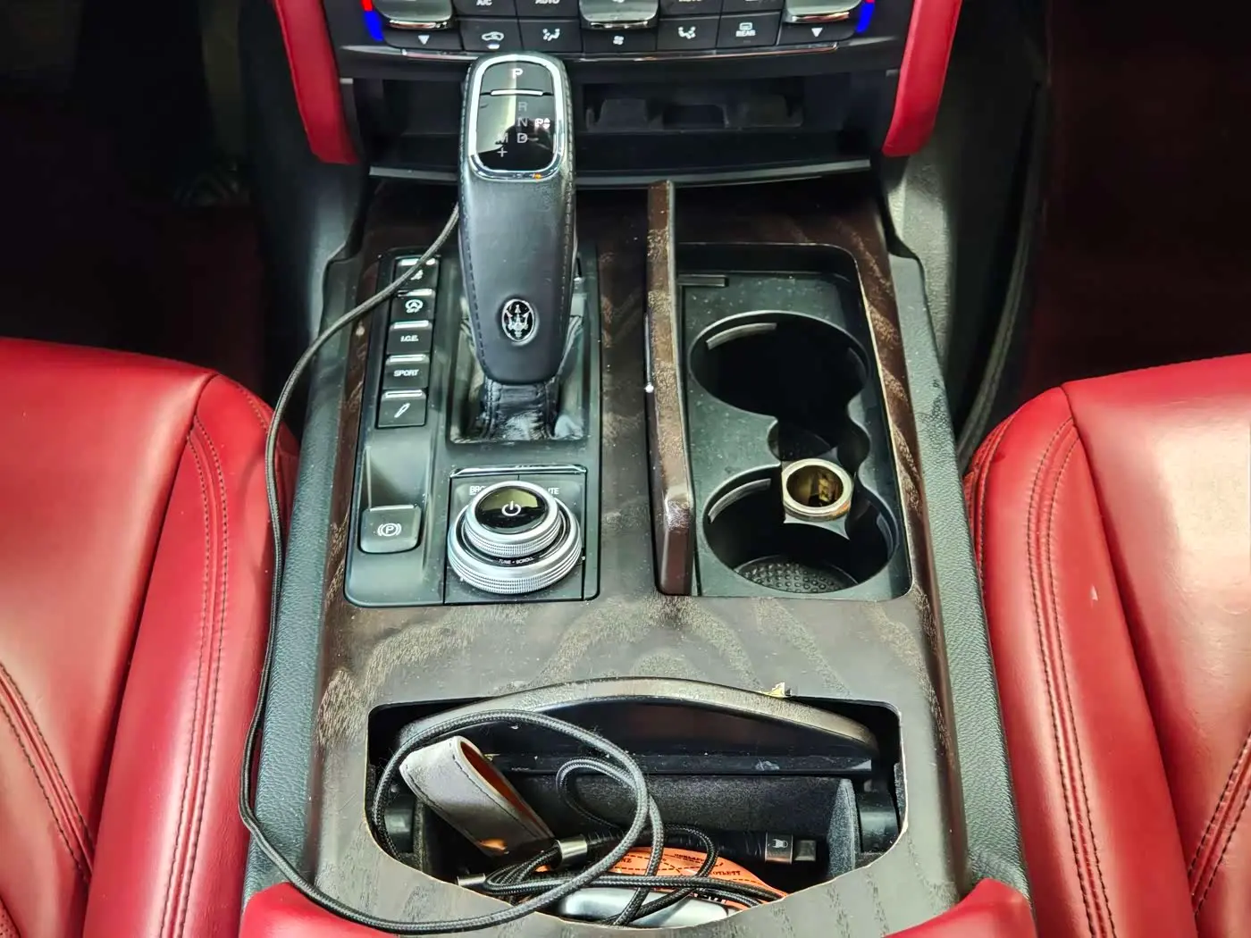 Maserati Quattroporte 2021 — ფოტო 16/20