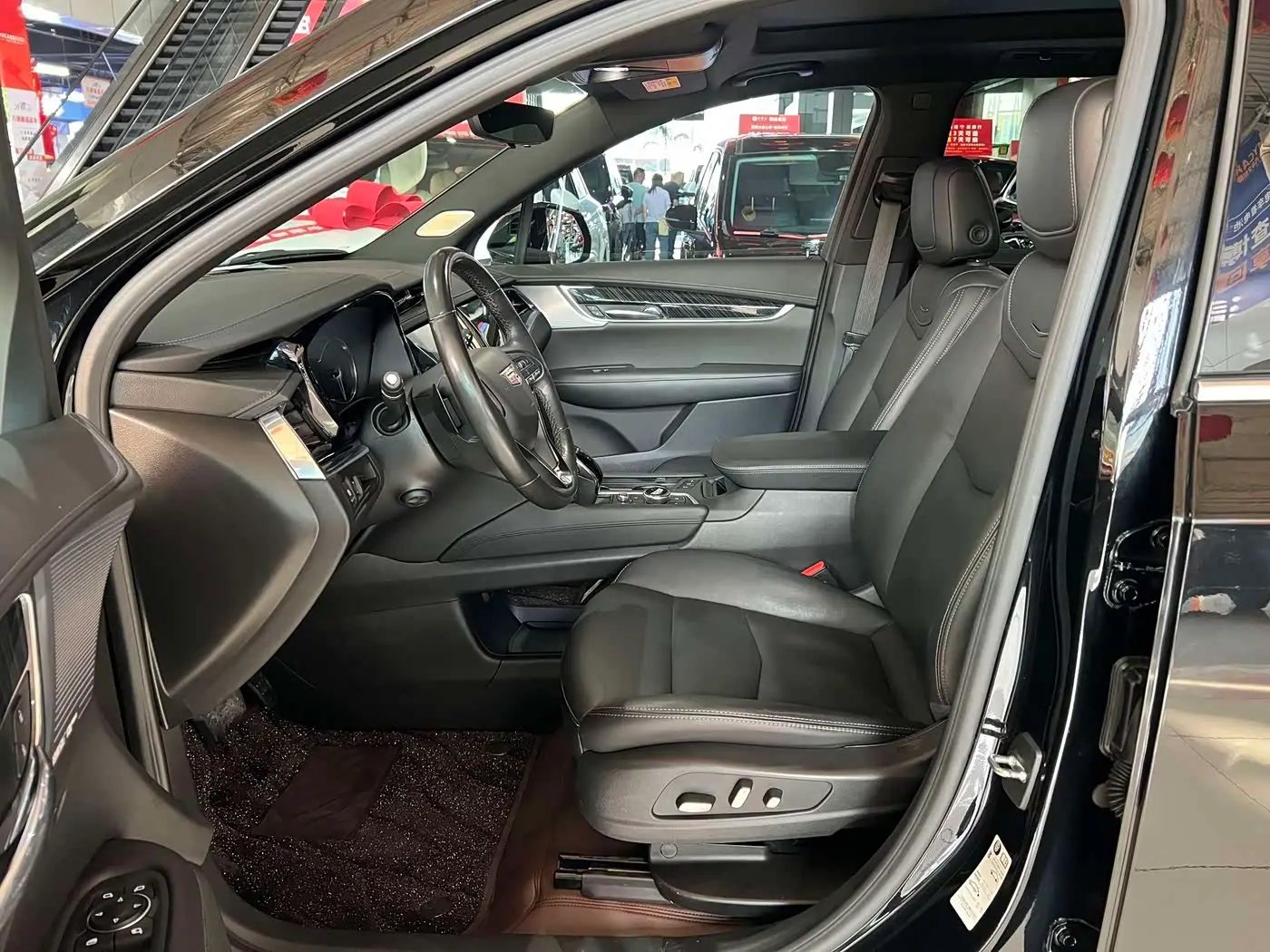 Cadillac XT6 2022 — Photo 15/20
