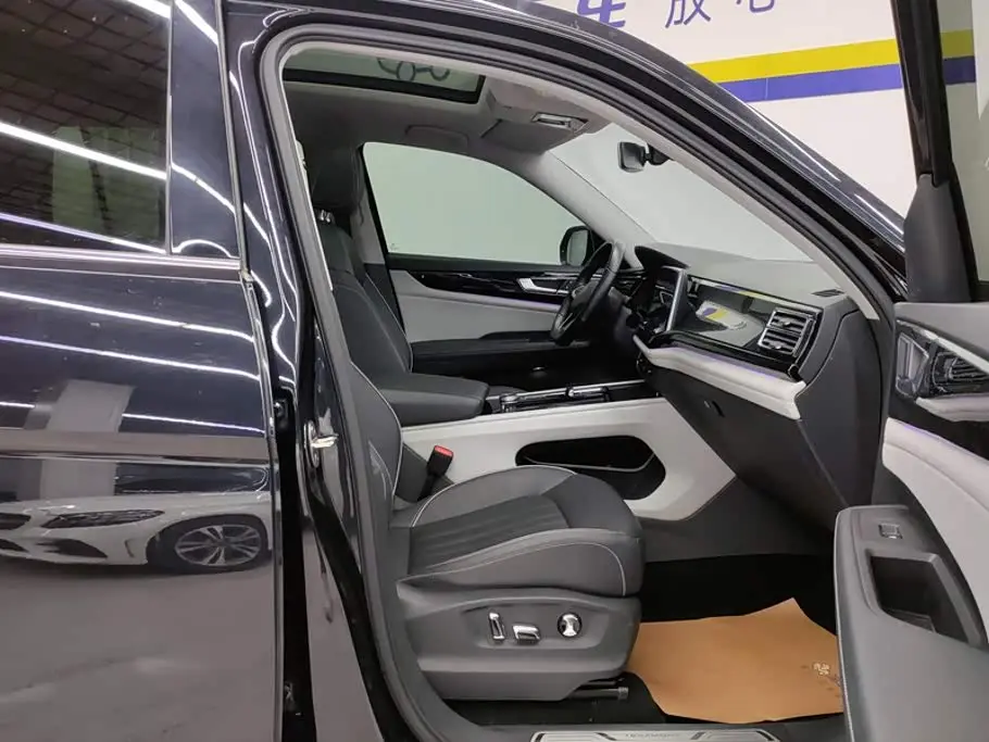 Volkswagen Teramont 2021 — Photo 8/16
