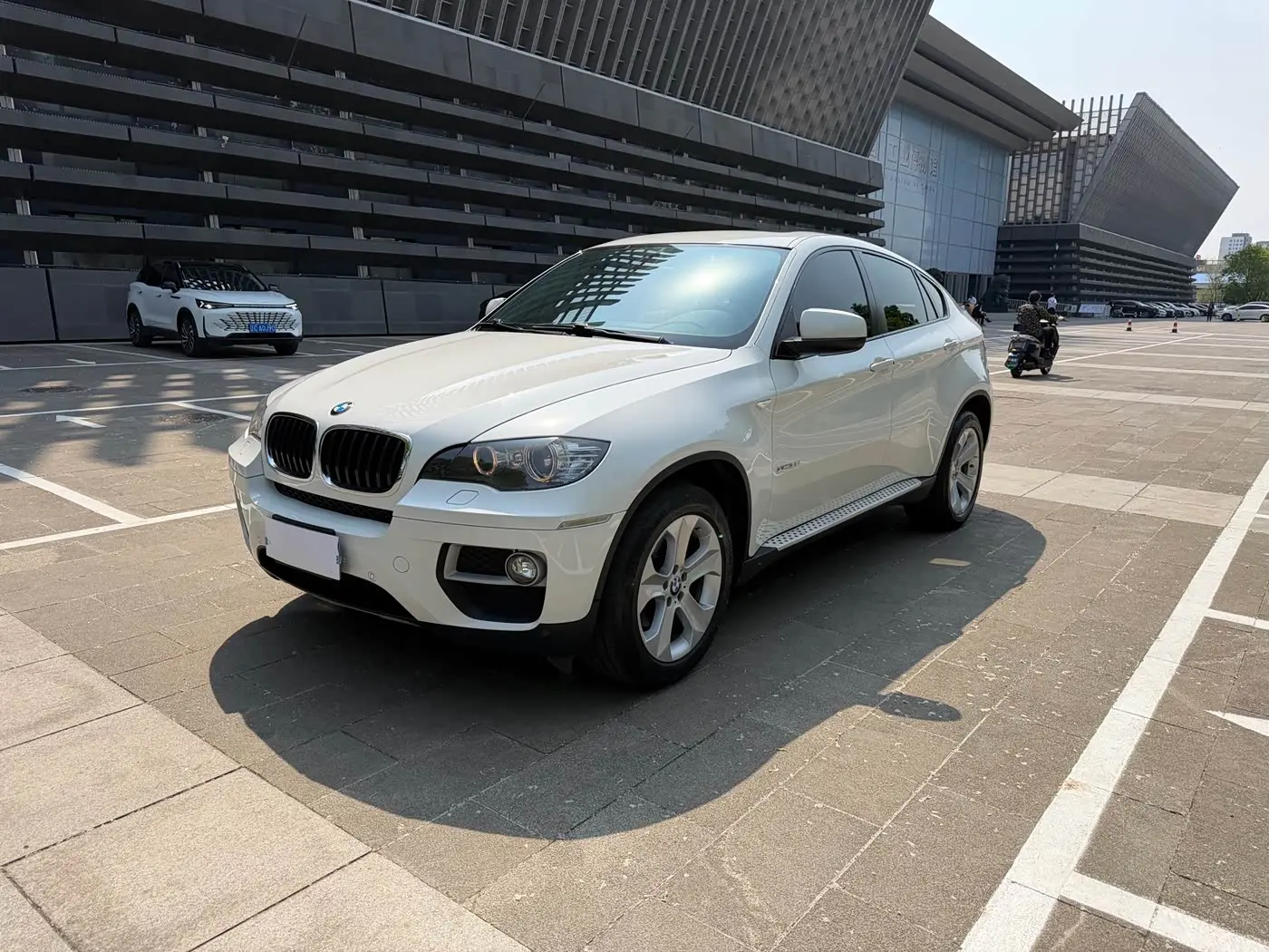 BMW X6 2014 — Photo 2/13