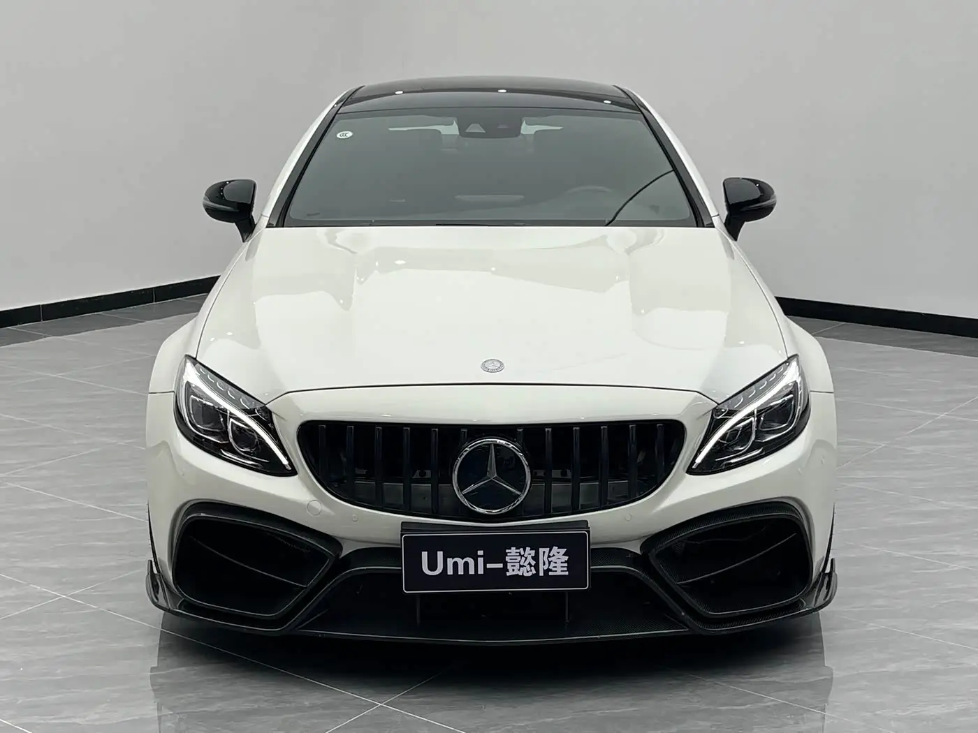 Mercedes-Benz C-Class AMG 2018 — Şəkil 2/15