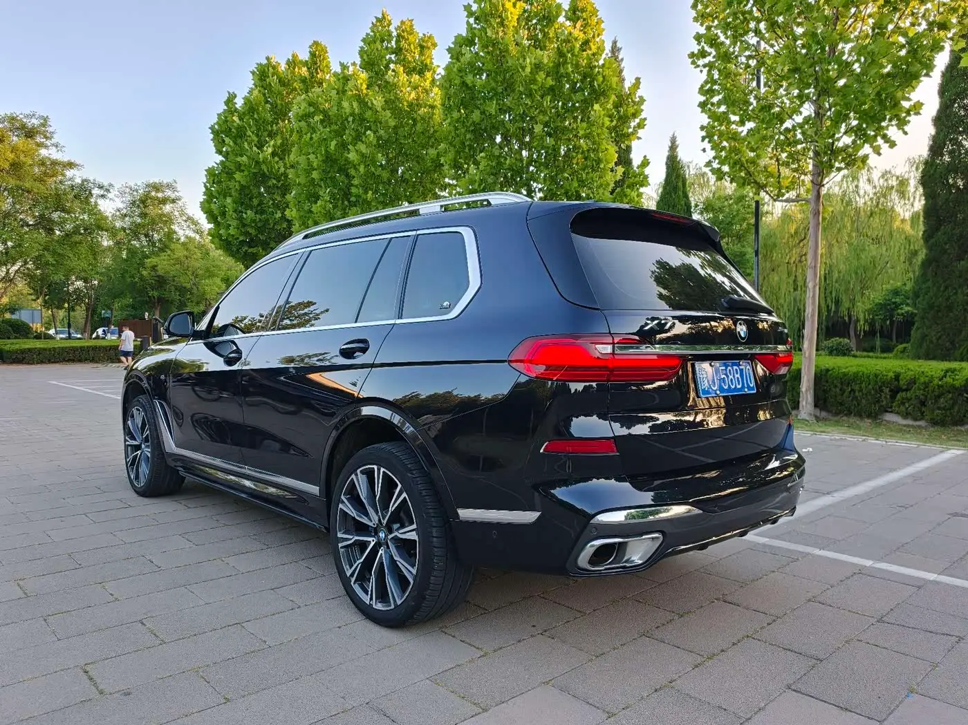 BMW X7 2019 — Photo 4/20