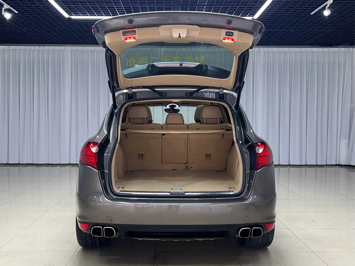 Porsche Cayenne 2014 — Photo 6/20