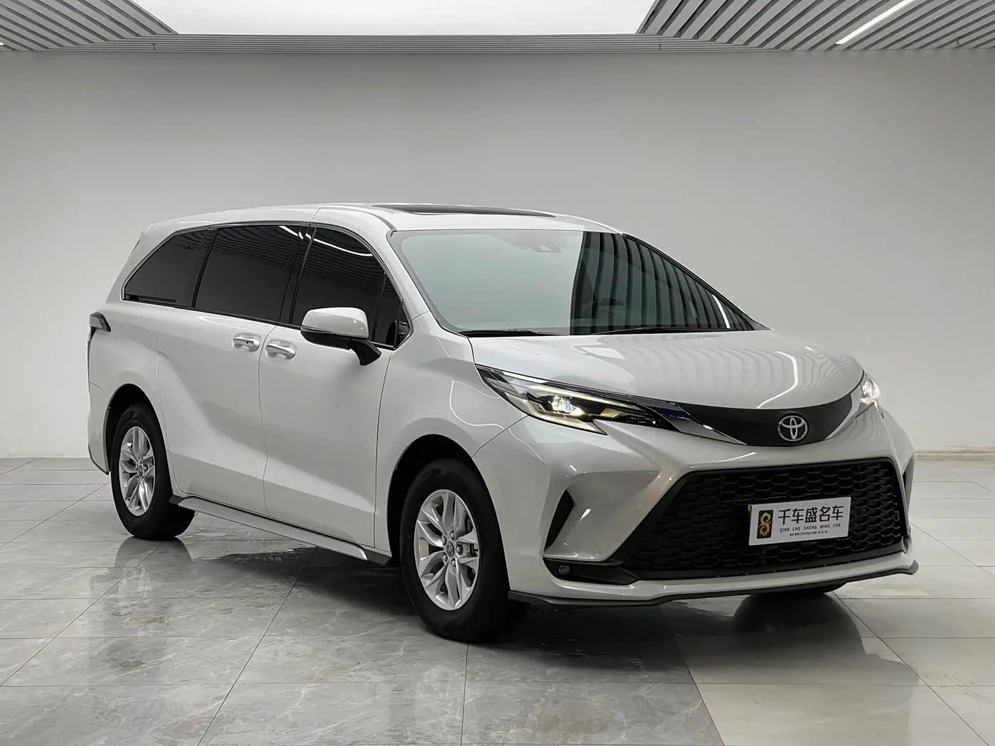 Toyota Granvia 2025 — Photo 3/20