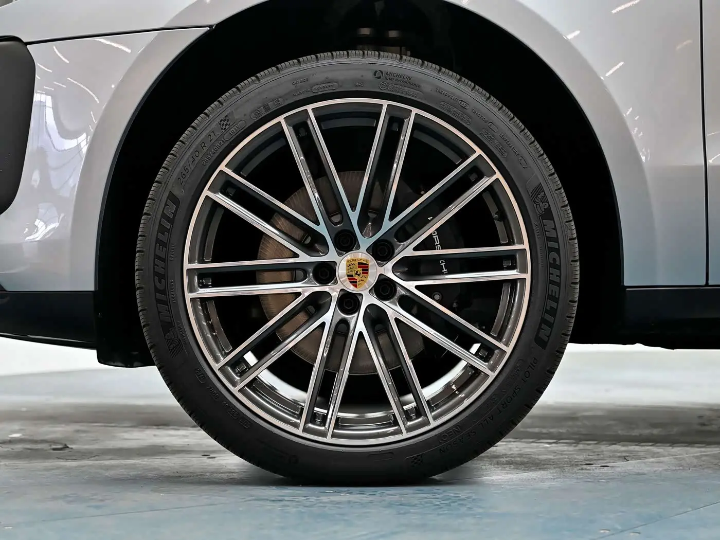 Porsche Macan 2026 — Photo 4/17