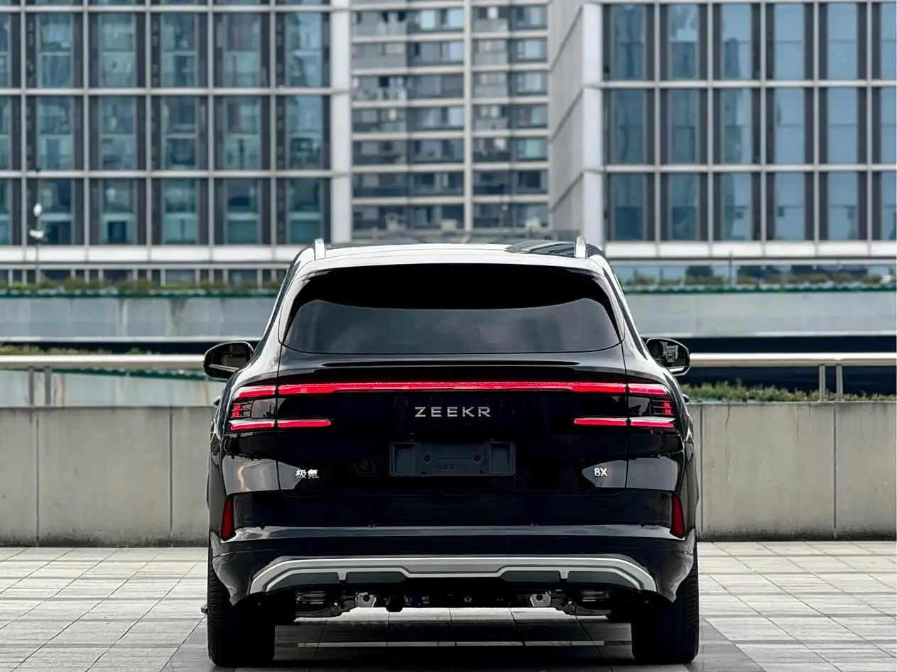 ZEEKR 8X 2026 — Photo 4/13