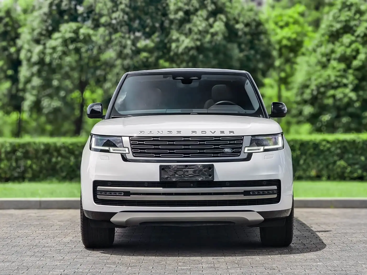 Land Rover Range Rover 2022 — Фото 2/20