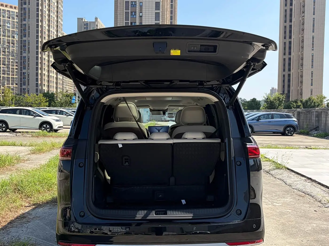 BYD Xia 2025 — Photo 16/20