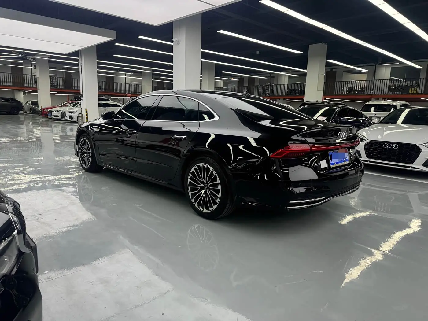 Audi A7L 2024 — Photo 13/15