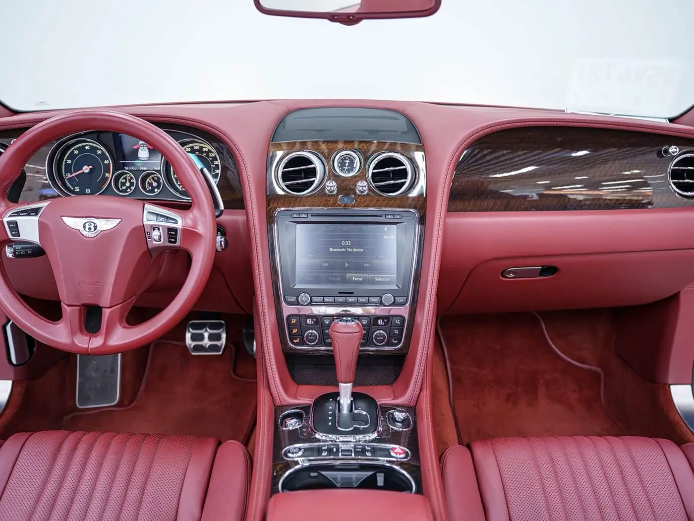 Bentley Continental 2018 — Фото 17/20