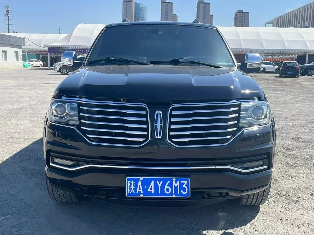 Lincoln Navigator 2016 — Şəkil 2/9