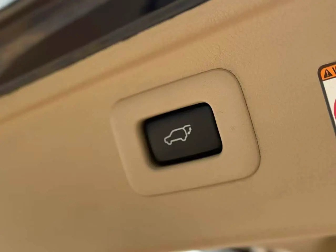 Toyota Alphard 2015 — Photo 16/20