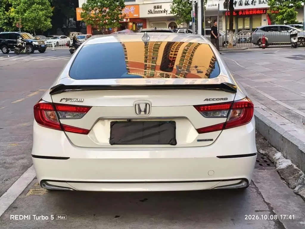 Honda Accord 2021 — Фото 8/9