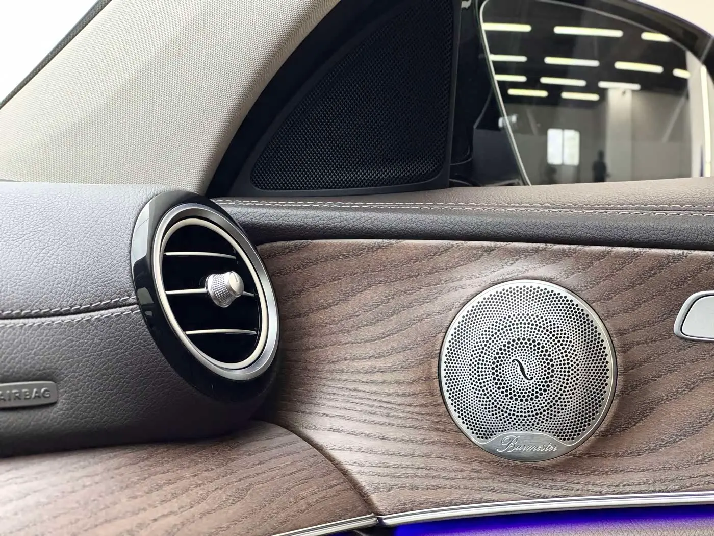 Mercedes-Benz E-Class 2022 — Фото 9/17