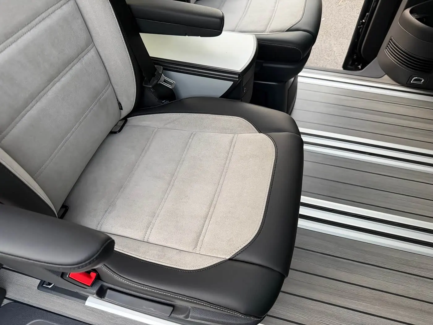 Volkswagen Multivan 2019 — Фото 18/20