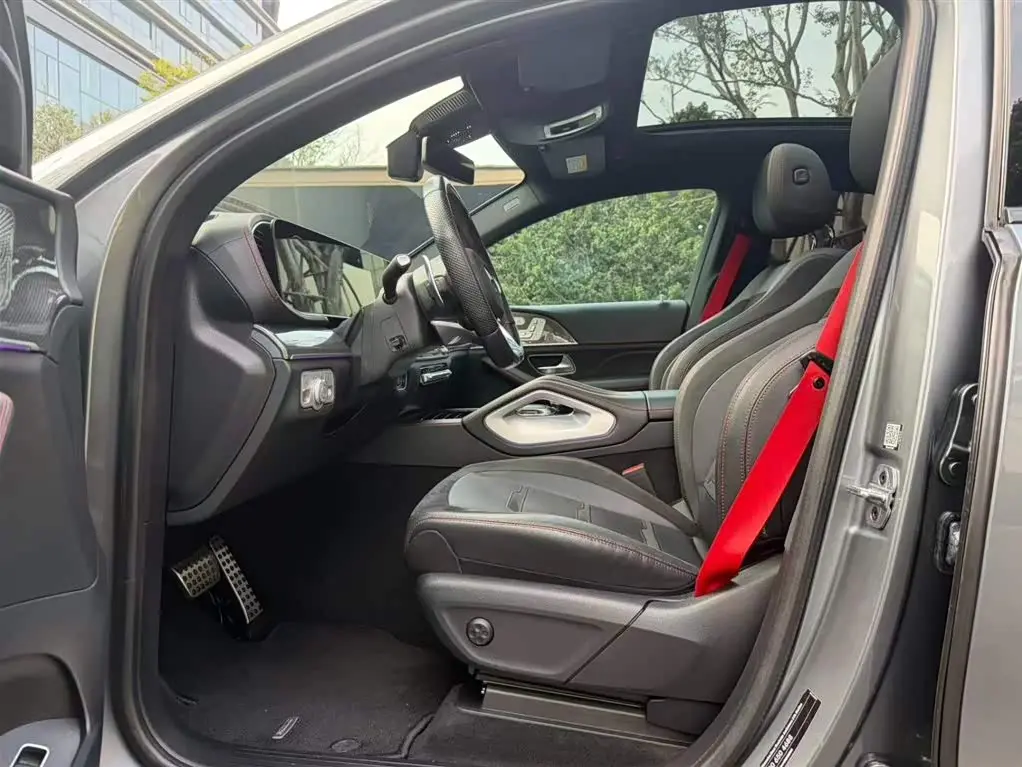 Mercedes-Benz GLE Coupe AMG 2022 — Photo 10/20