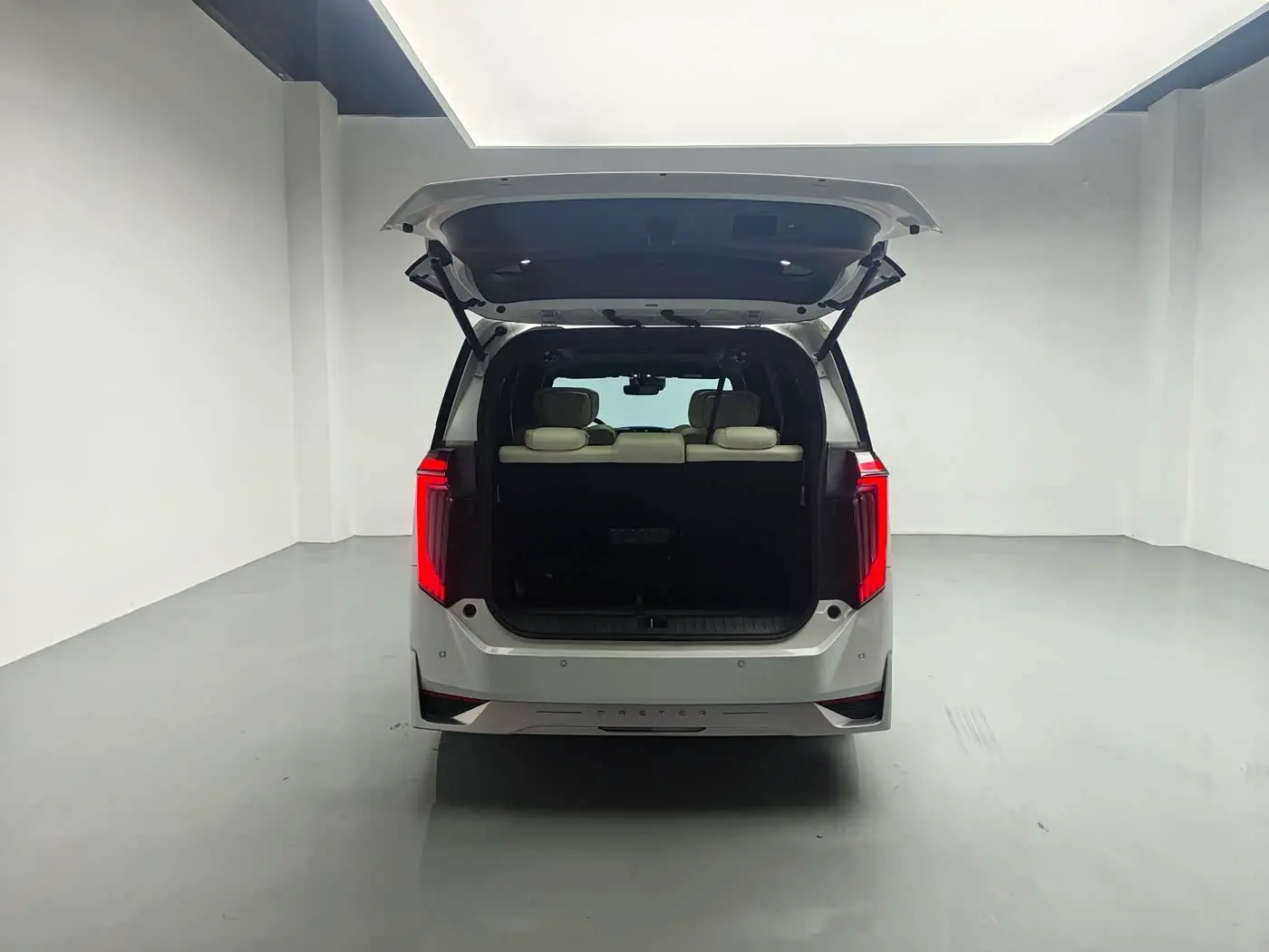 GAC Trumpchi Trumpchi M8 2024 — Фото 13/16