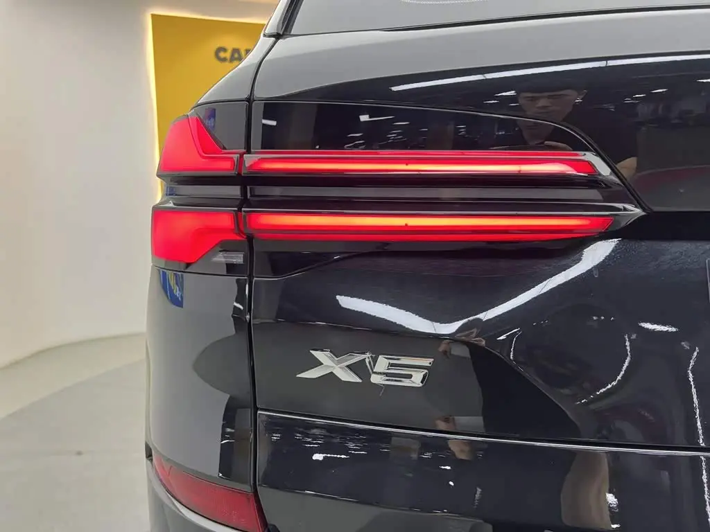 BMW X5 2024 — Photo 9/20