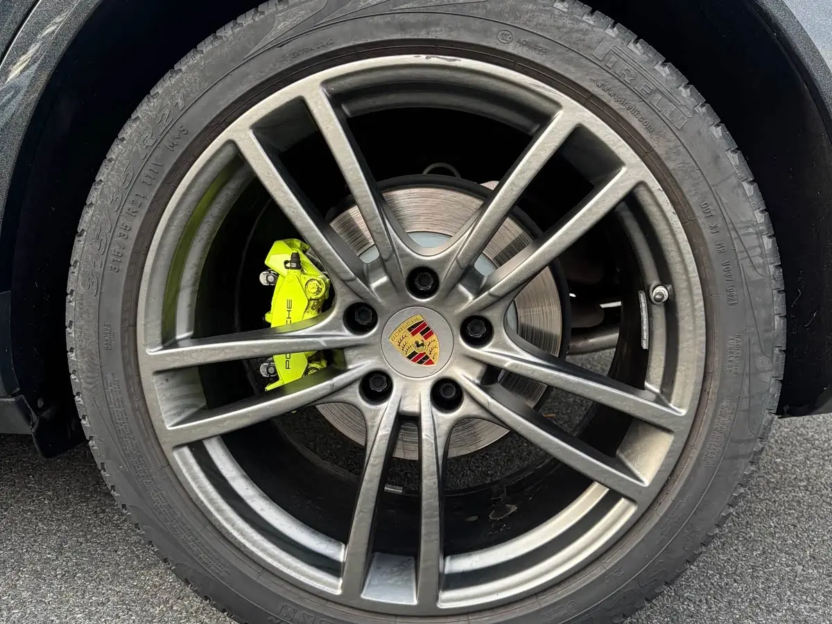 Porsche Cayenne 2021 — Photo 5/20