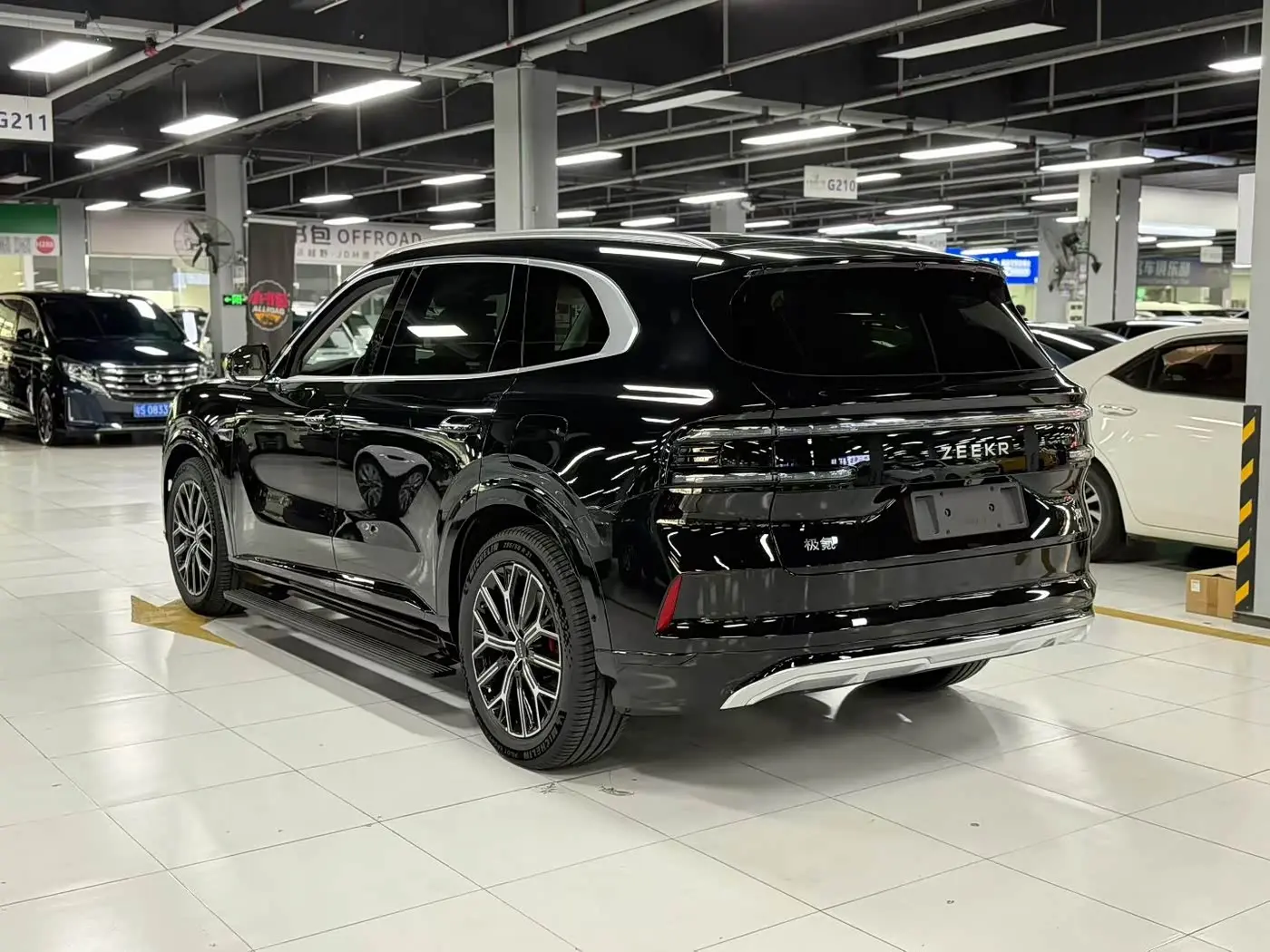 ZEEKR 8X 2026 — Photo 7/9
